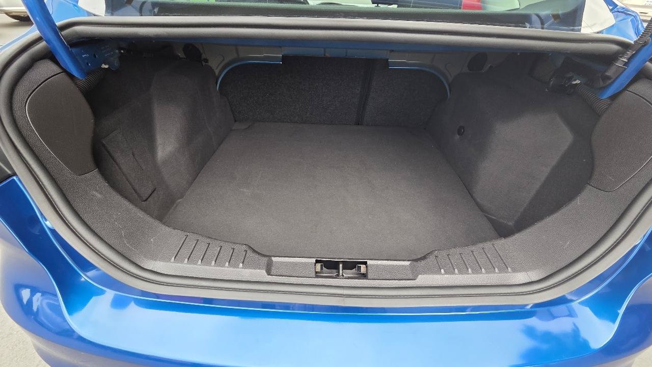 Used 2018 Ford Focus SE FWD image 20