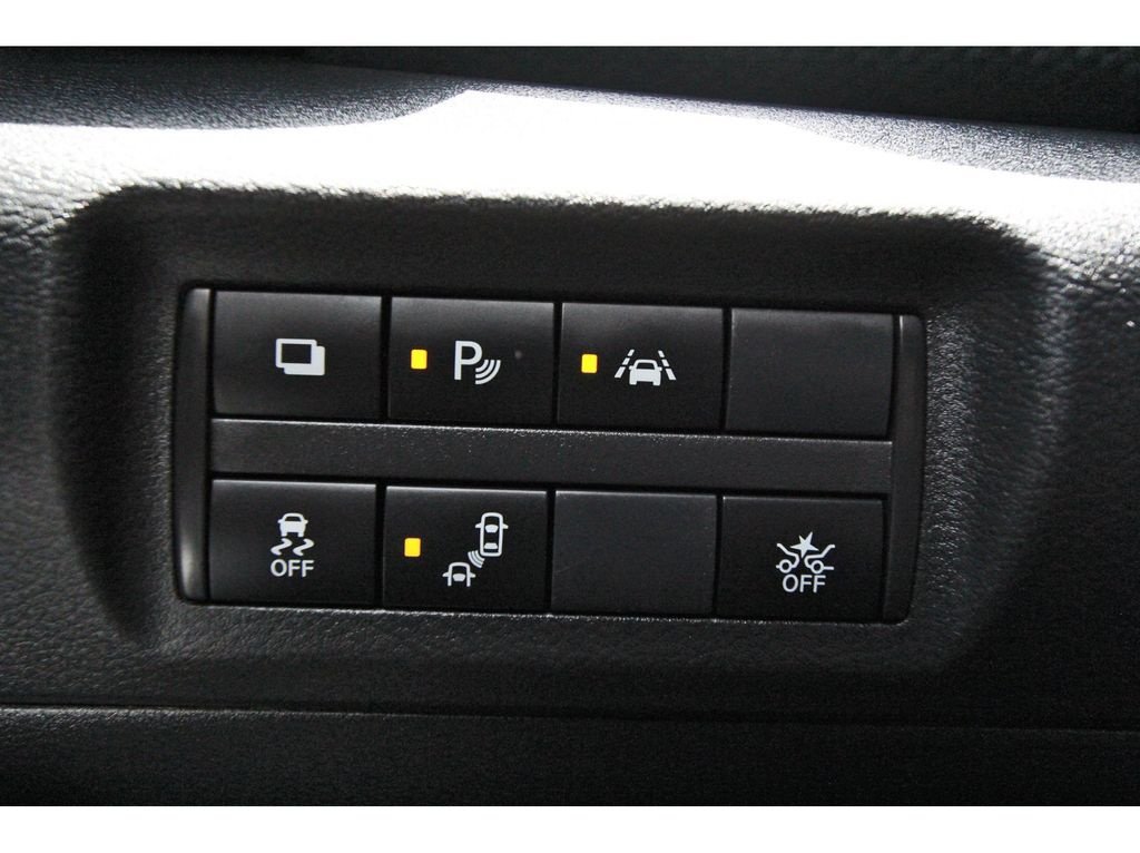 Certified 2025 Nissan Kicks Play S FWD image 19