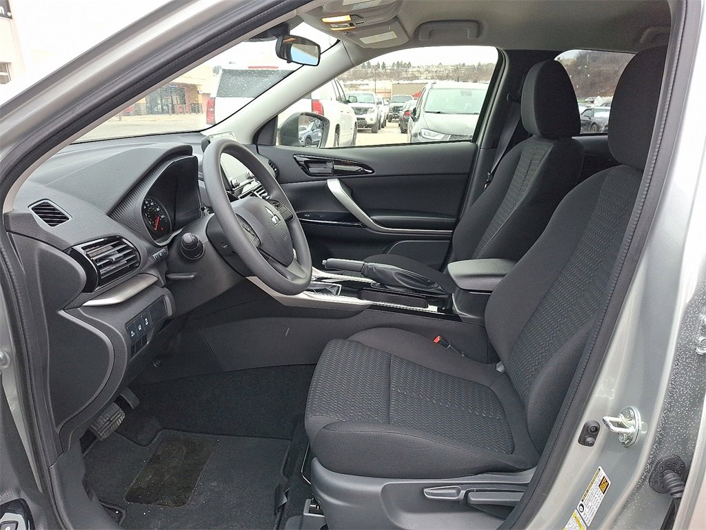 New 2026 Mitsubishi Eclipse Cross LE image 6