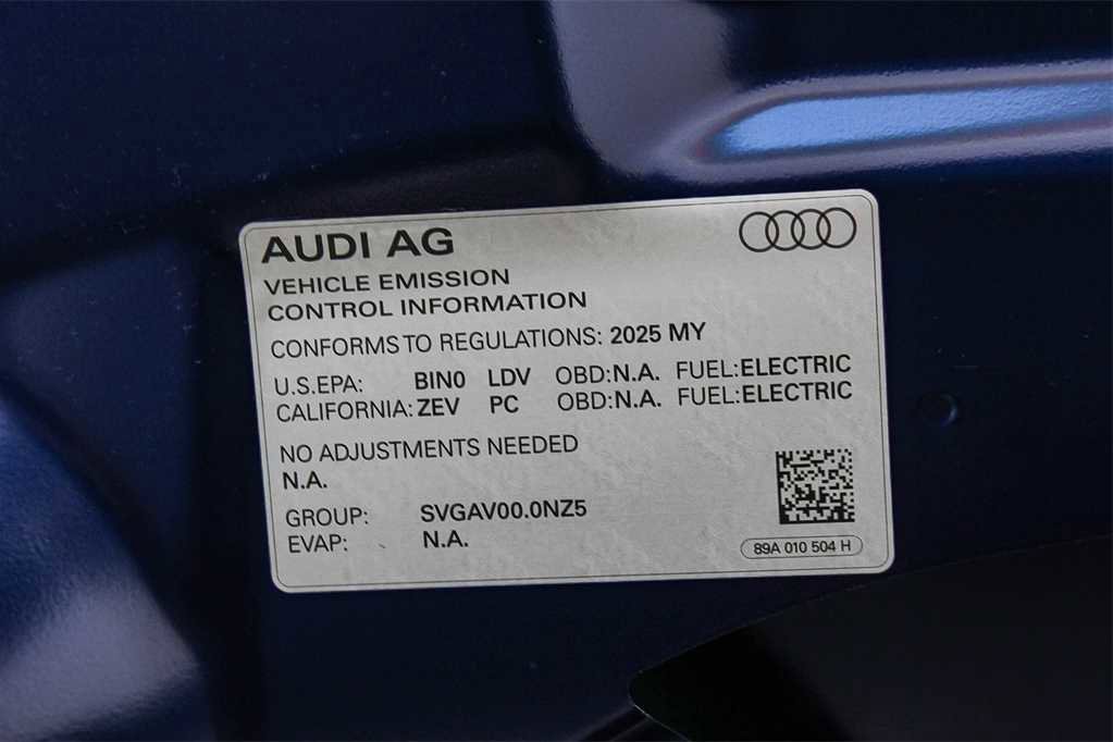 Used 2025 Audi Q4 e-tron Premium Plus w/ Premium Plus image 28