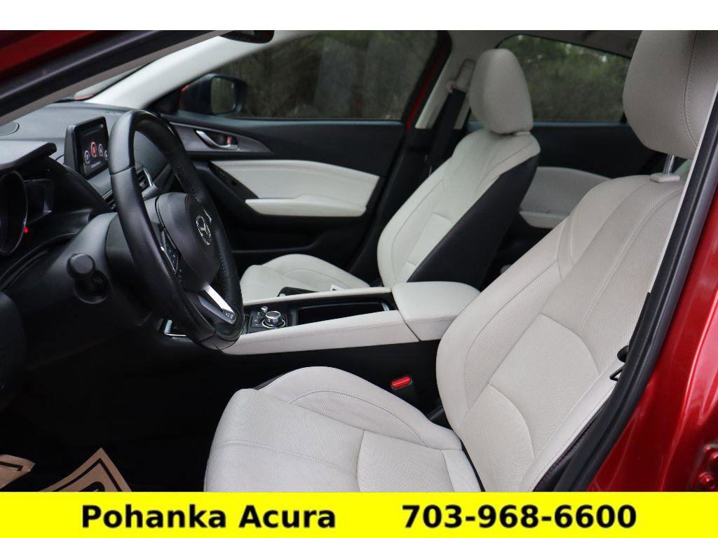 Used 2018 MAZDA MAZDA3 Grand Touring w/ Premium Equipment Package image 24