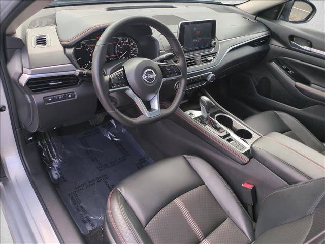 Used 2025 Nissan Altima 2.5 SR AWD/4WD image 10