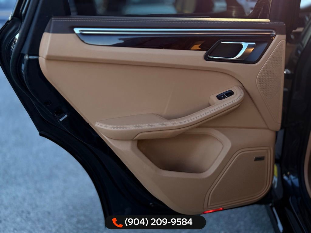 Used 2018 Porsche Macan S image 15