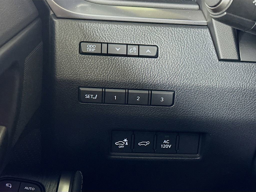 Used 2024 Lexus GX 550 image 21