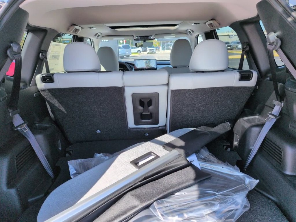 New 2026 Mitsubishi Outlander SEL AWD/4WD image 10