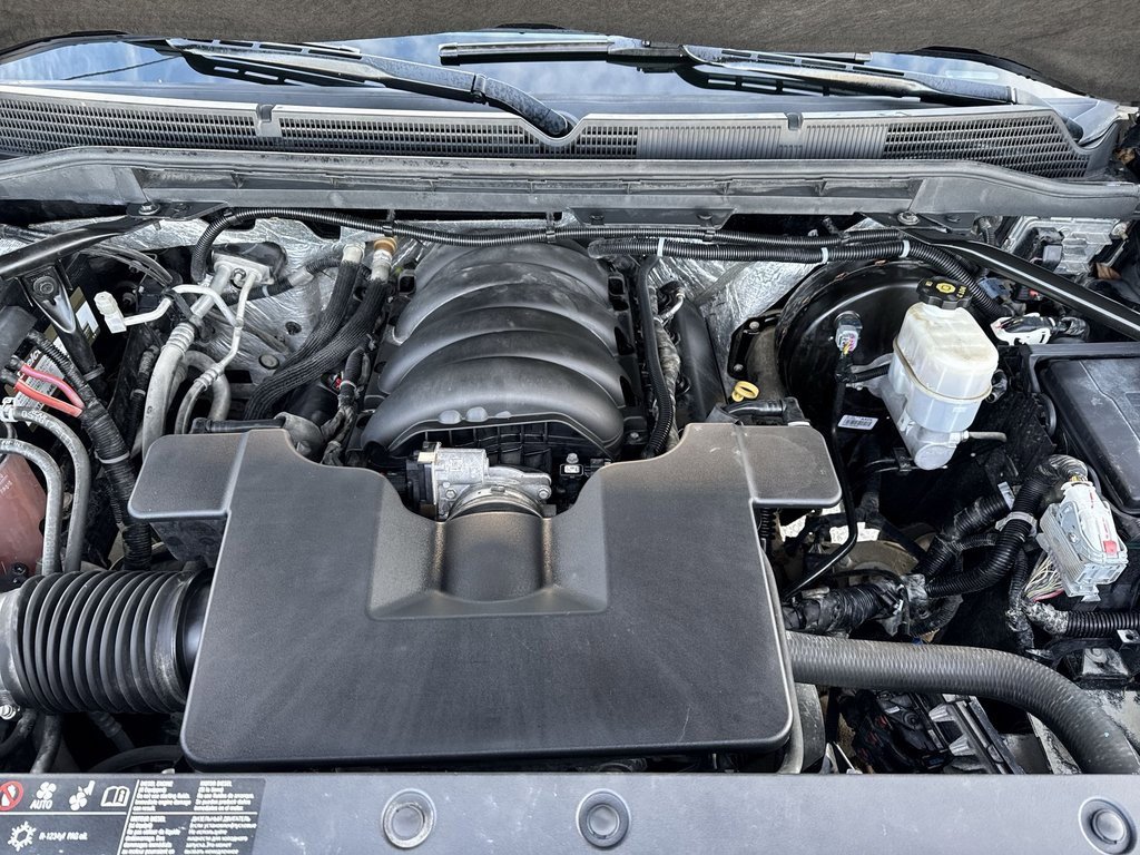 Used 2017 GMC Sierra 1500 SLT image 16