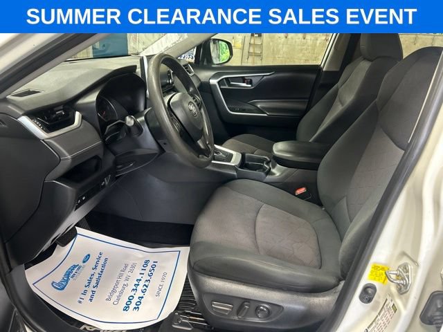 Used 2019 Toyota RAV4 XLE w/ Convenience Package AWD/4WD image 10
