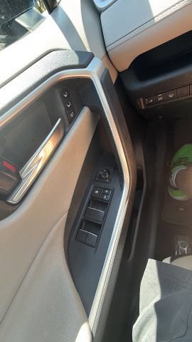 Used 2021 Toyota RAV4 XLE Premium AWD/4WD image 10