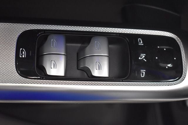 New 2026 Mercedes-Benz GLC 300 4MATIC image 21