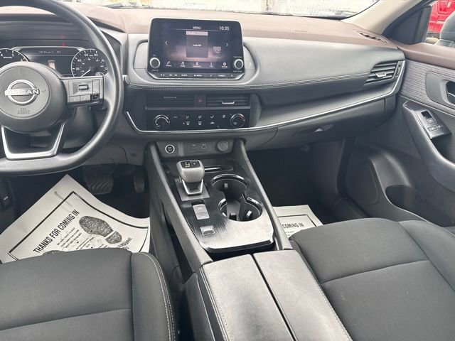 Used 2023 Nissan Rogue S image 14