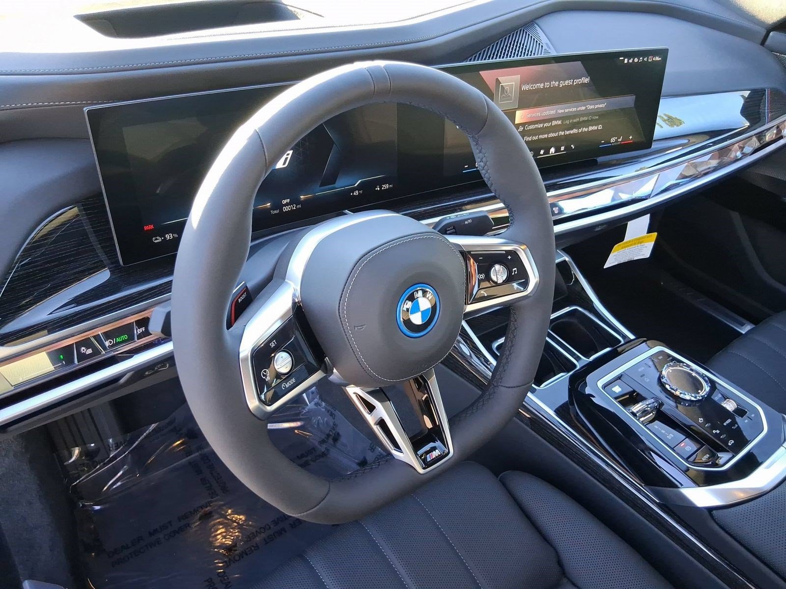 Used 2026 BMW i7 xDrive60 w/ Premium Package AWD/4WD image 4