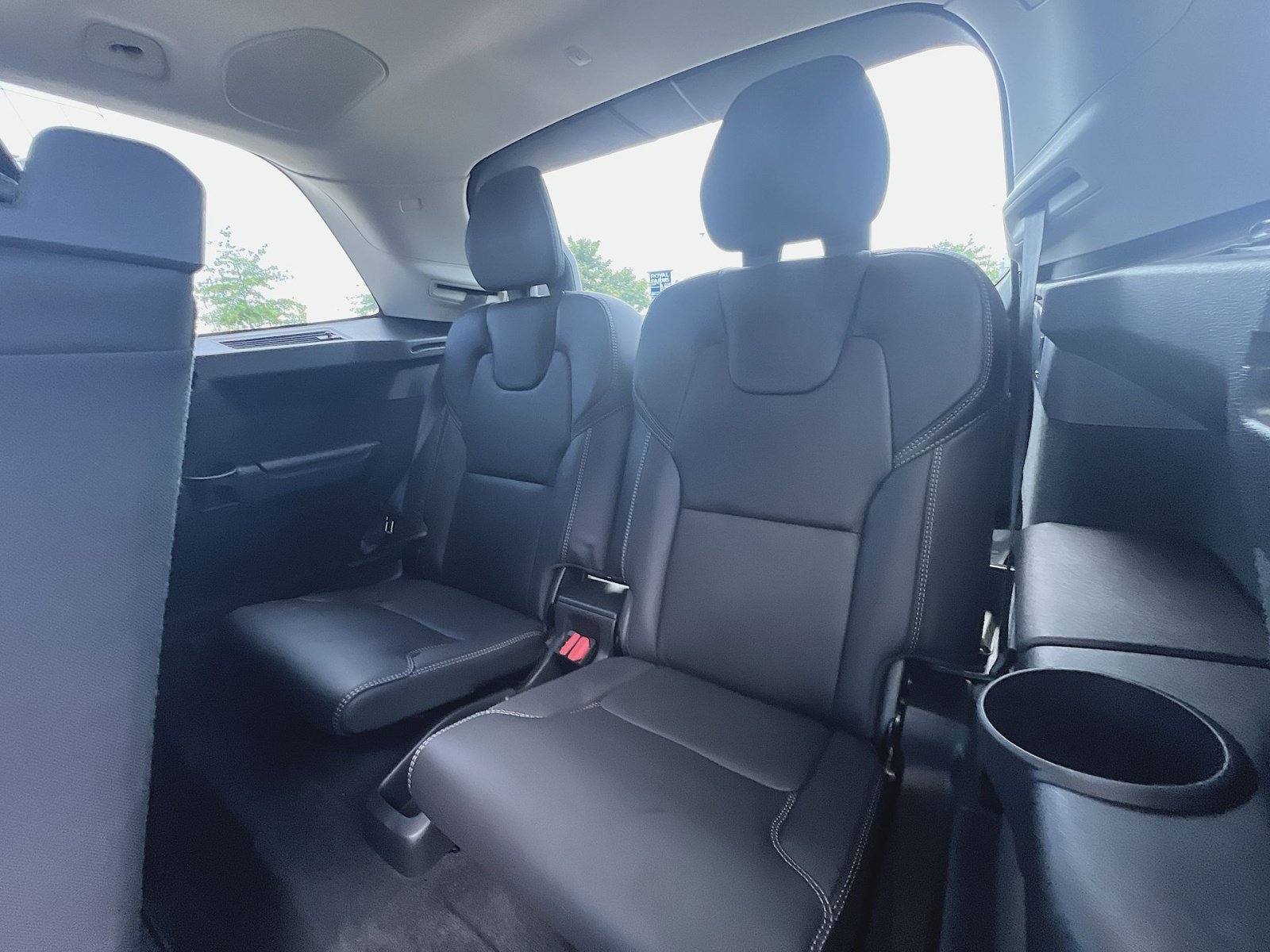 Certified 2023 Volvo XC90 B6 Ultimate w/ Protection Package Premier AWD/4WD image 26