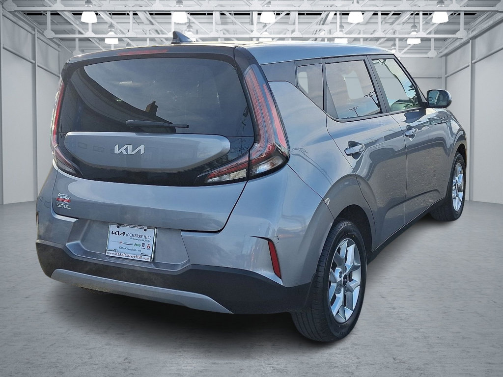 Used 2023 Kia Soul S image 5