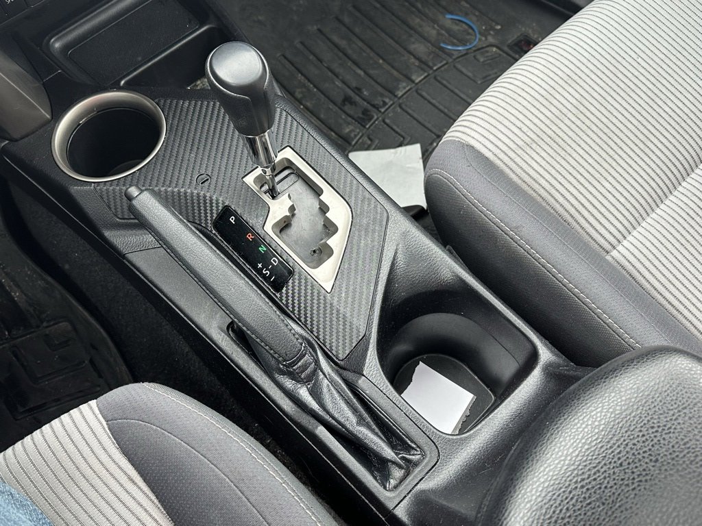 Used 2015 Toyota RAV4 XLE image 26