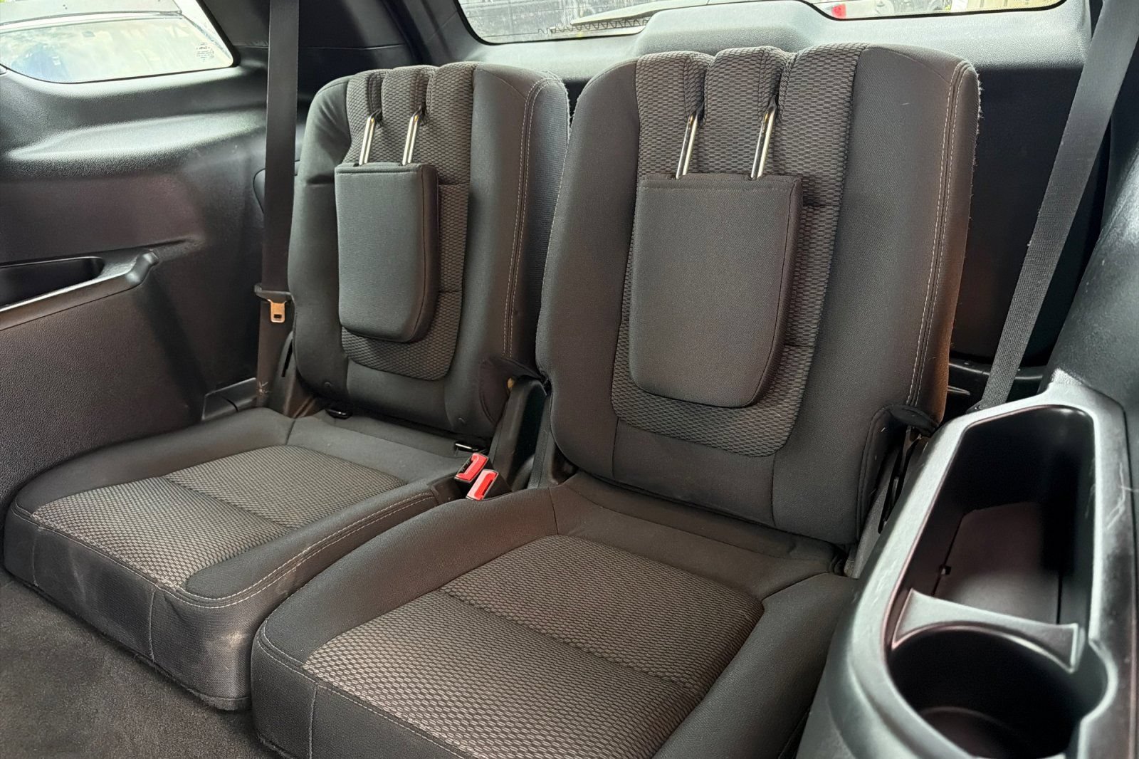 Used 2017 Ford Explorer XLT FWD image 17