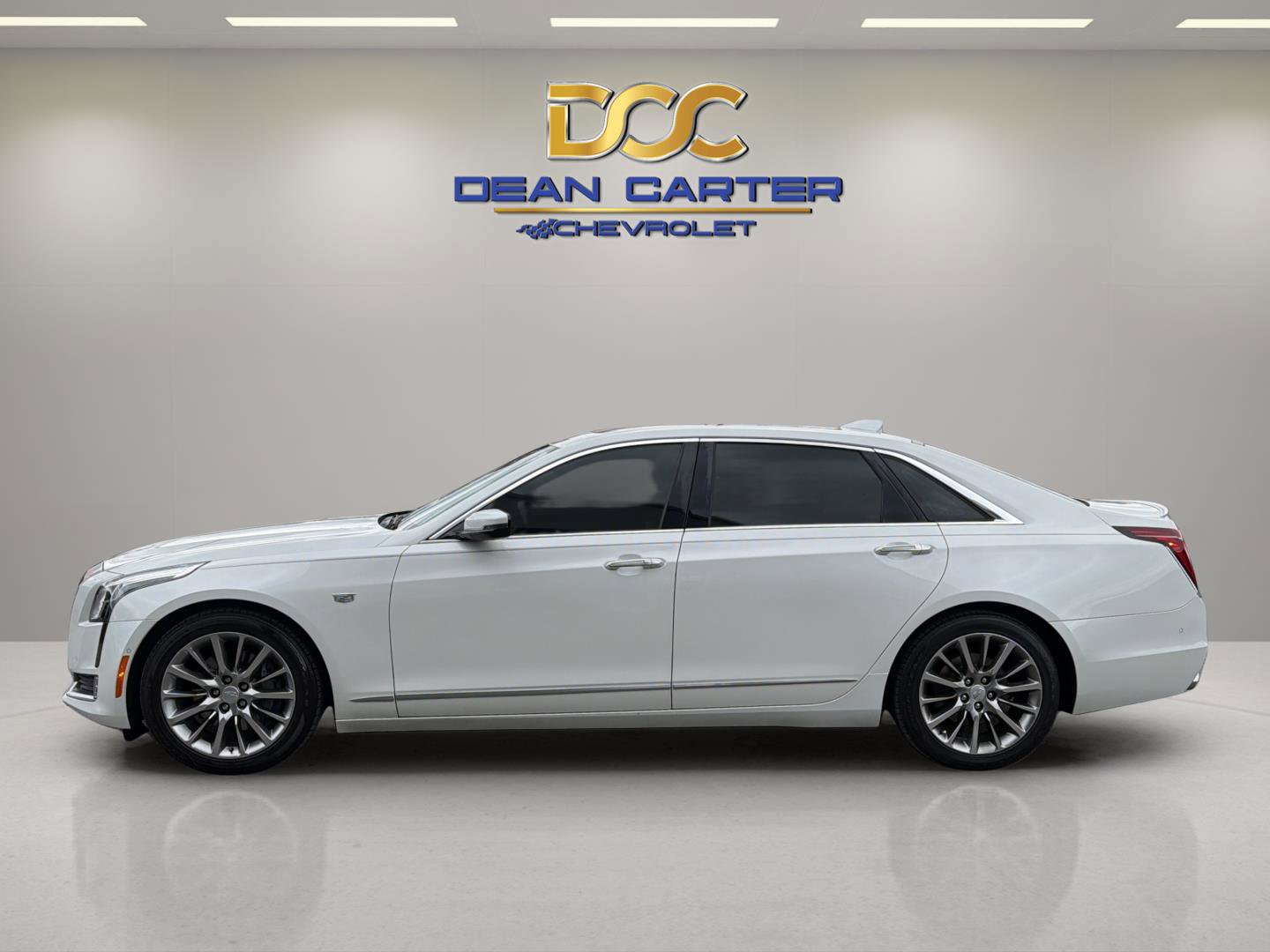 Used 2017 Cadillac CT6 Luxury AWD/4WD image 2