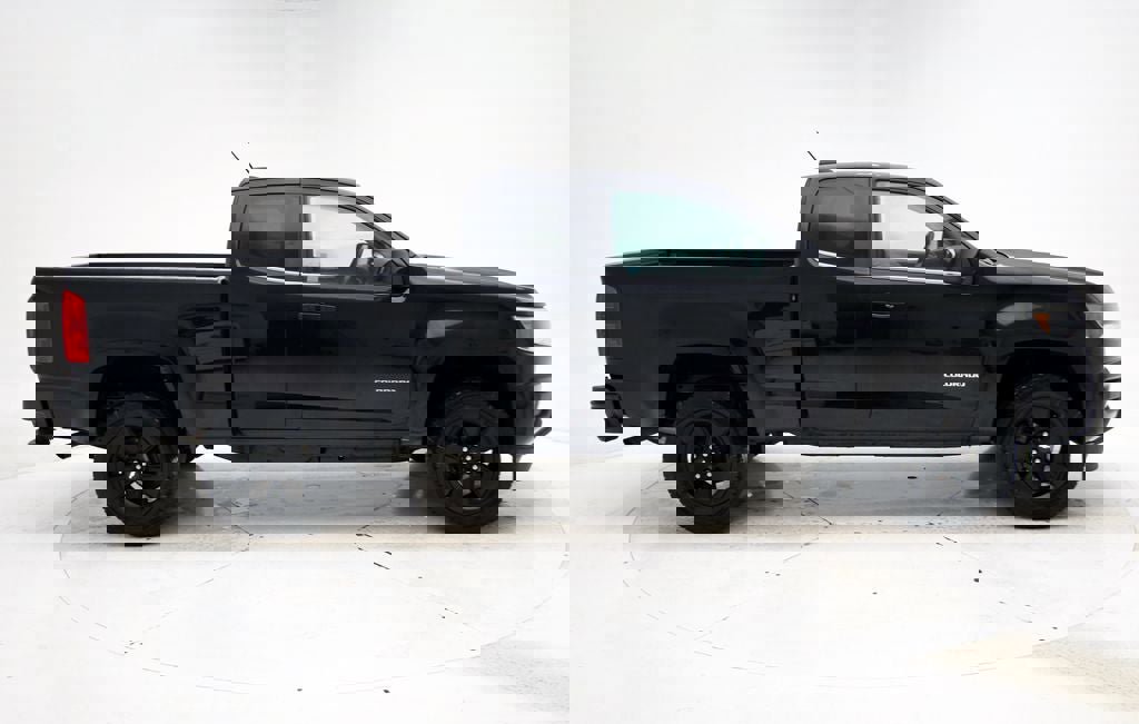 Used 2016 Chevrolet Colorado LT w/ Midnight Edition image 3