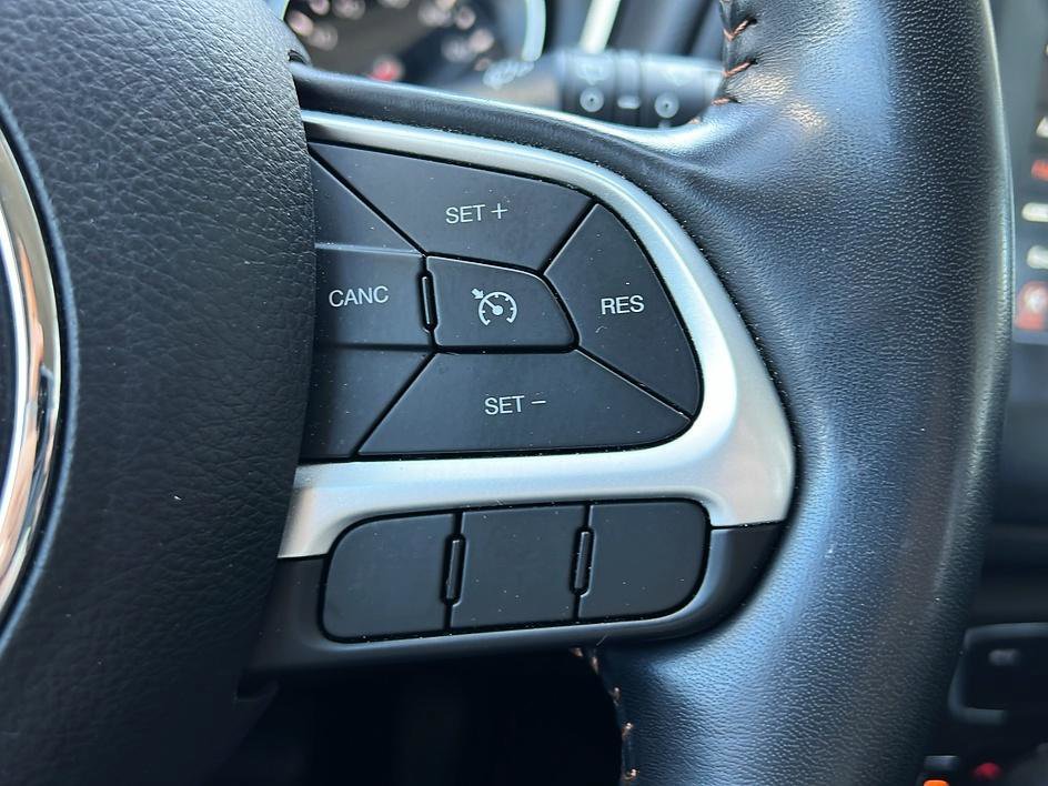 Used 2019 Jeep Compass Latitude w/ Cold Weather Group image 20