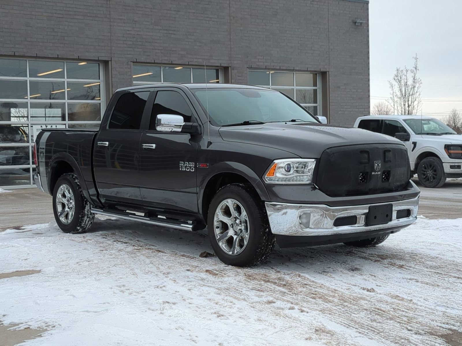 Used 2017 RAM 1500 Laramie w/ Convenience Group image 10