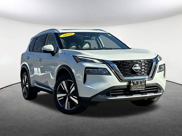 Used 2023 Nissan Rogue SL w/ SL Premium Package image 2