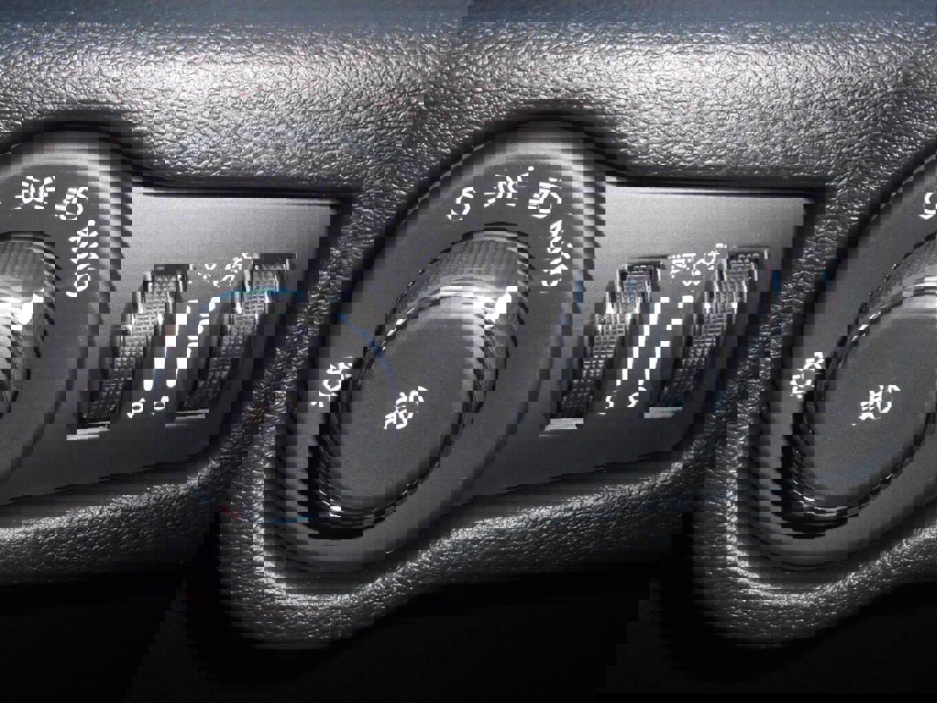 New 2026 Chrysler Pacifica Select image 15