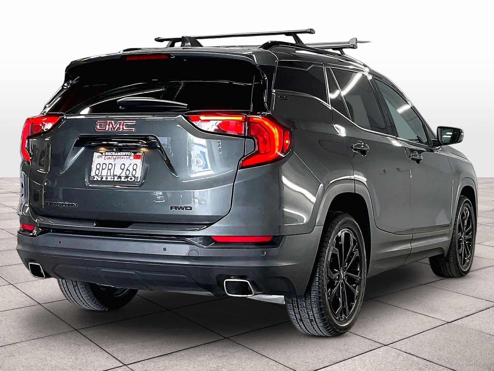 Used 2020 GMC Terrain SLT w/ Preferred Package AWD/4WD image 14