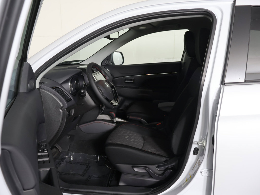 New 2027 Mitsubishi Outlander Sport LE FWD image 25