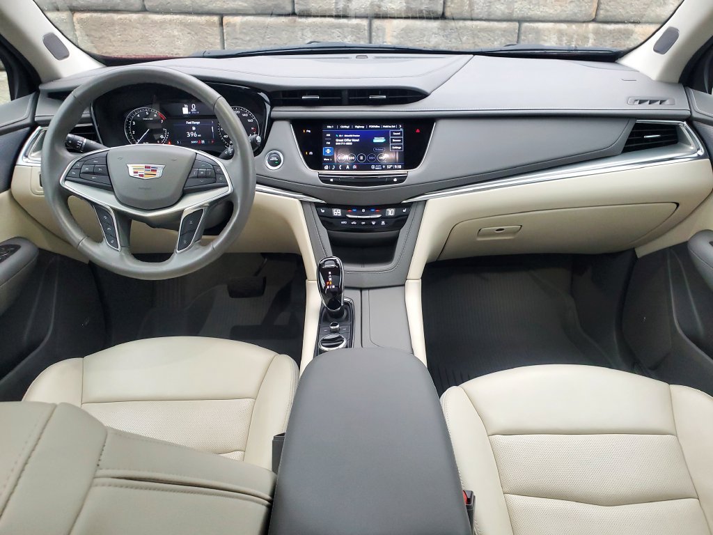 Used 2023 Cadillac XT5 Premium Luxury w/ LPO, Floor Liner Package AWD/4WD image 20