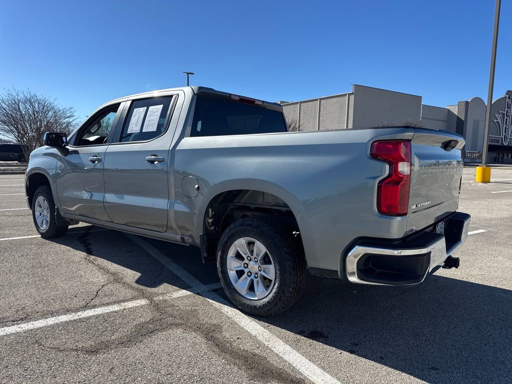 Used 2025 Chevrolet Silverado 1500 LT image 4