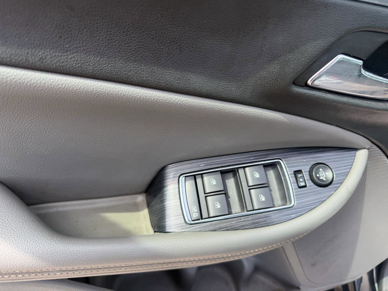 Used 2018 Chevrolet Impala LS image 15