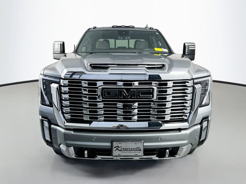 Used 2024 GMC Sierra 2500 Denali w/ Denali Reserve Package AWD/4WD image 2