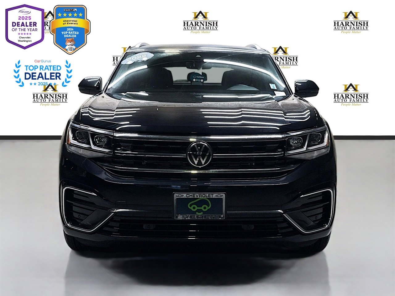 Used 2022 Volkswagen Atlas Cross Sport SEL R-Line image 2