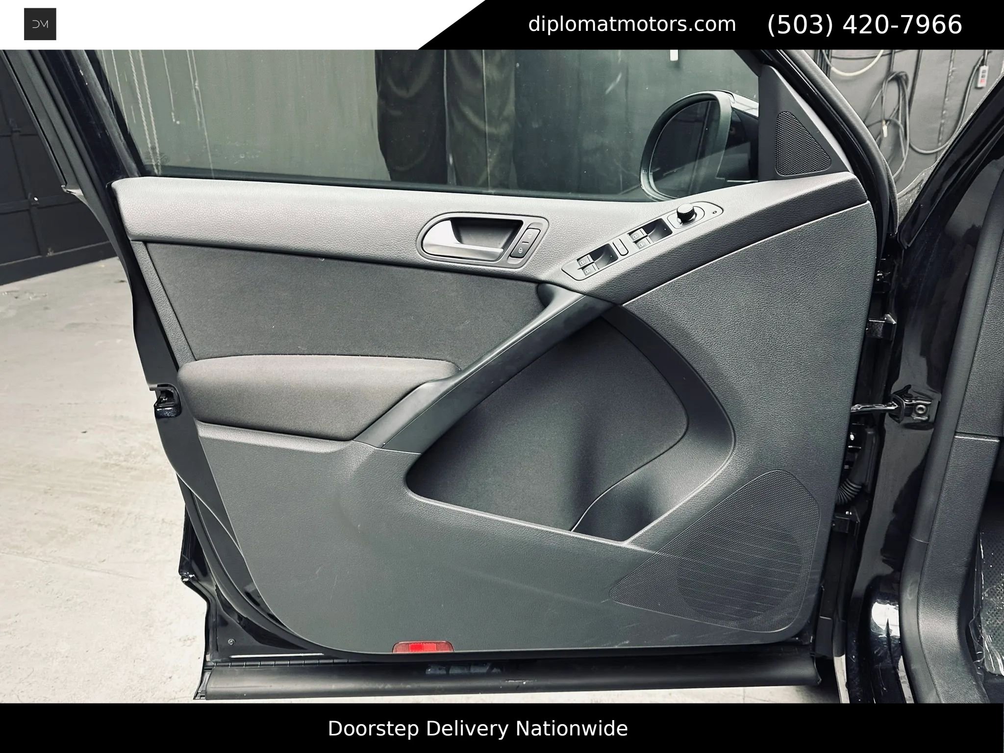 Used 2014 Volkswagen Tiguan S FWD image 23