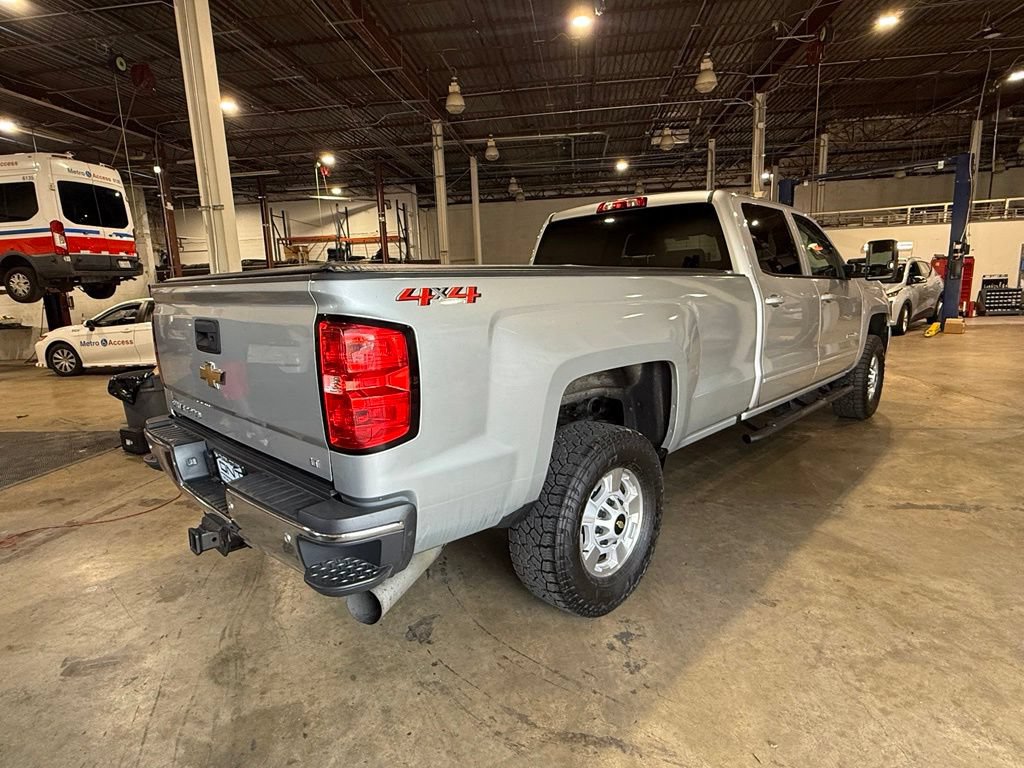 Used 2019 Chevrolet Silverado 2500 LT w/ LT Convenience Package AWD/4WD image 9