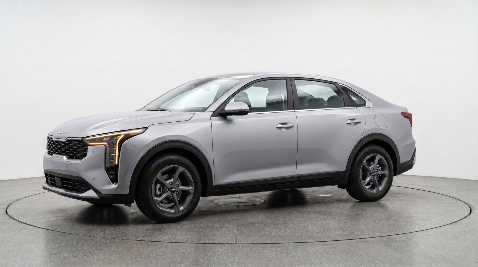 Used 2025 Kia K4 LXS FWD image 3