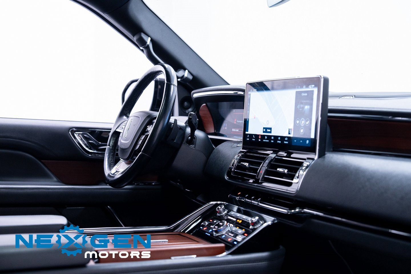 Used 2022 Lincoln Navigator Reserve image 51