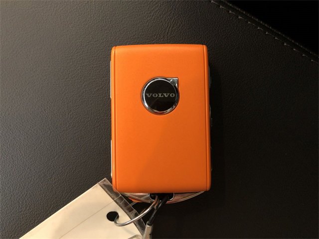 Used 2025 Volvo XC90 B6 Plus image 36