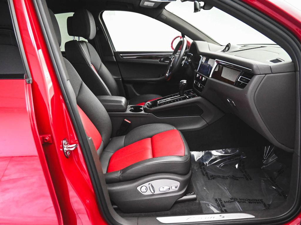 Used 2023 Porsche Macan S image 33