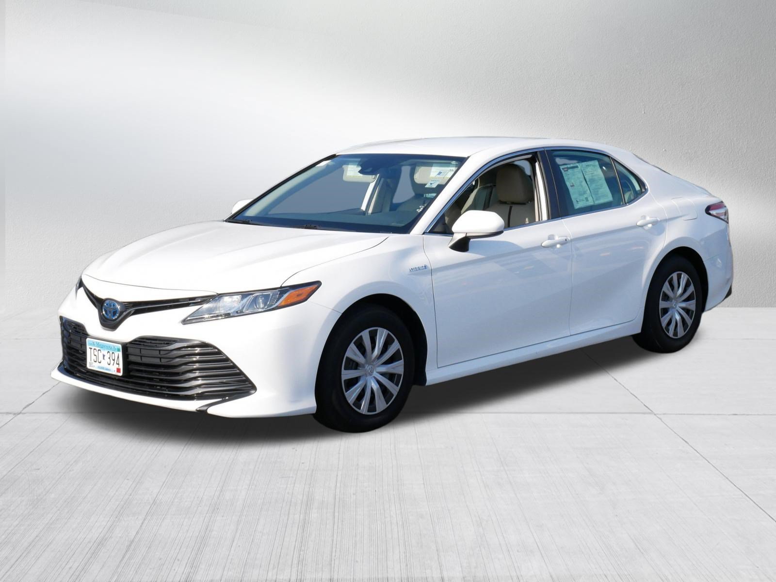 Used 2019 Toyota Camry LE FWD image 3