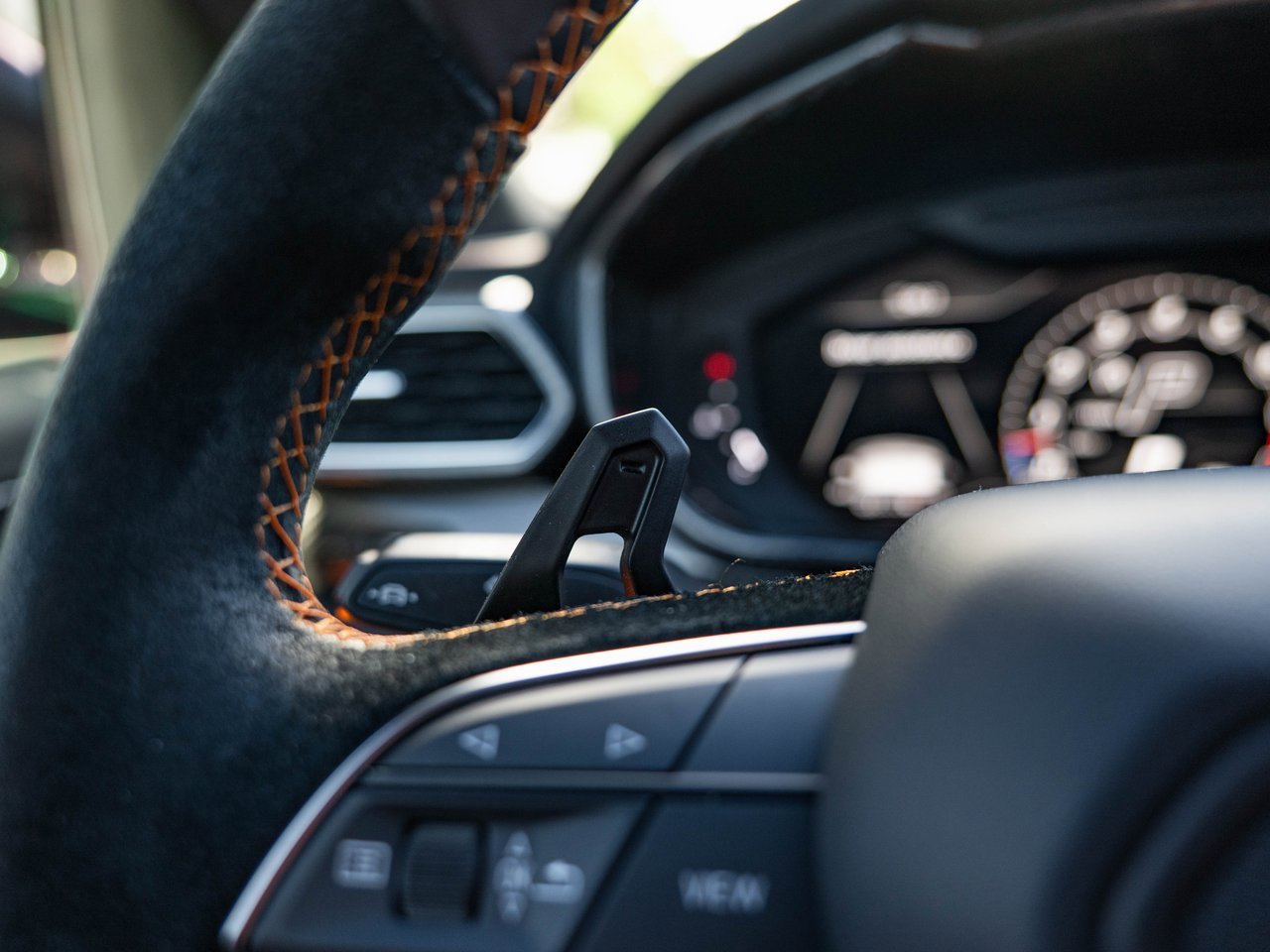 Used 2022 Lamborghini Urus image 14