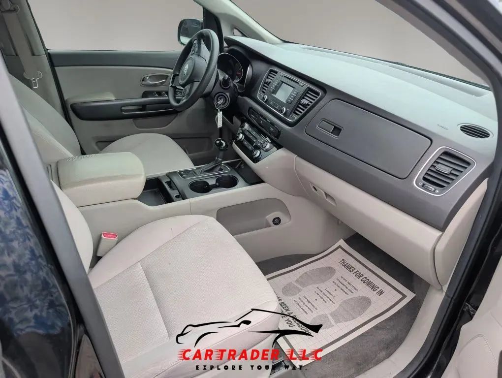 Used 2016 Kia Sedona L FWD image 20