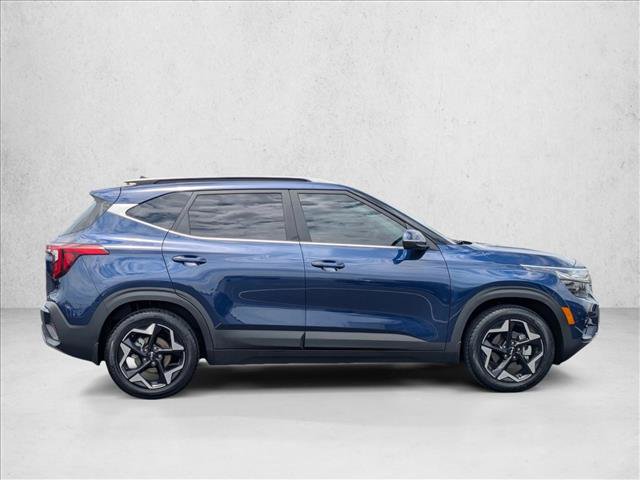 Used 2024 Kia Seltos EX FWD image 4