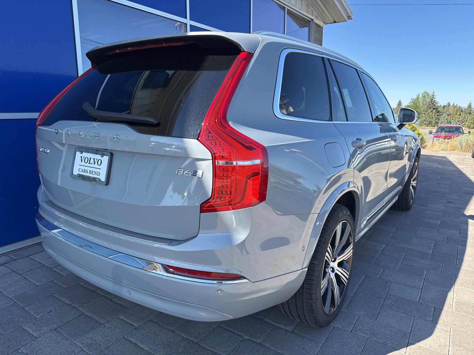 Certified 2025 Volvo XC90 B6 Ultra w/ Protection Package Premier image 4
