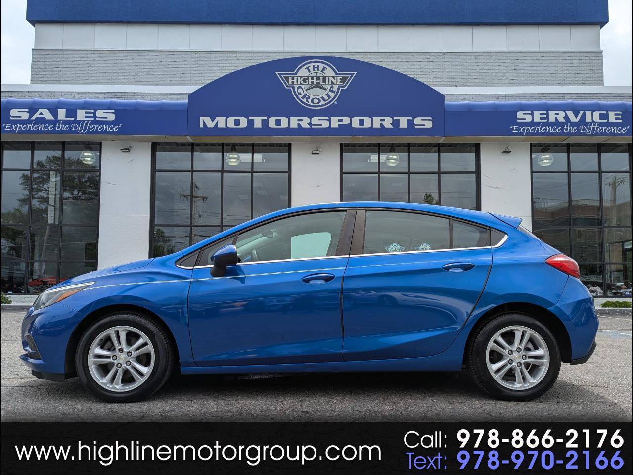 Used 2018 Chevrolet Cruze LT FWD image 1