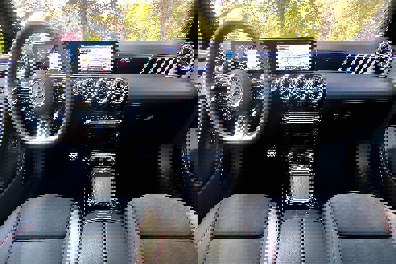 Certified 2025 Mercedes-Benz CLA 35 AMG 4MATIC image 5