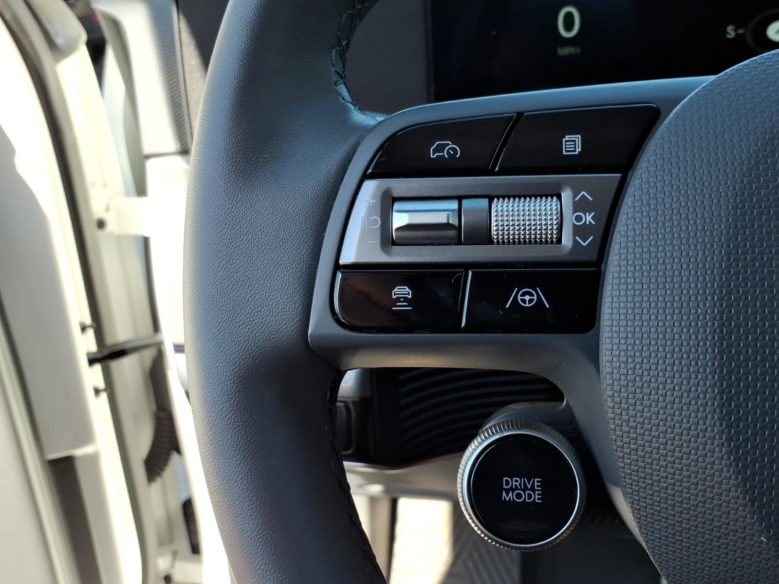 Certified 2025 Hyundai Ioniq 5 SEL RWD image 25