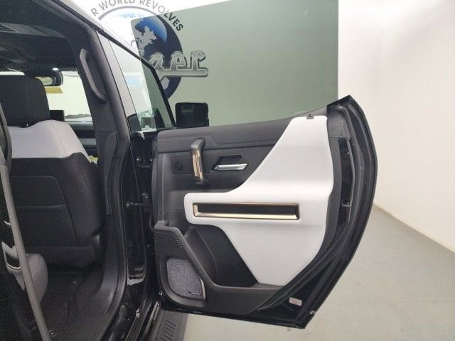 New 2025 GMC Hummer EV 3X w/ LPO, Dark Essentials Package image 23
