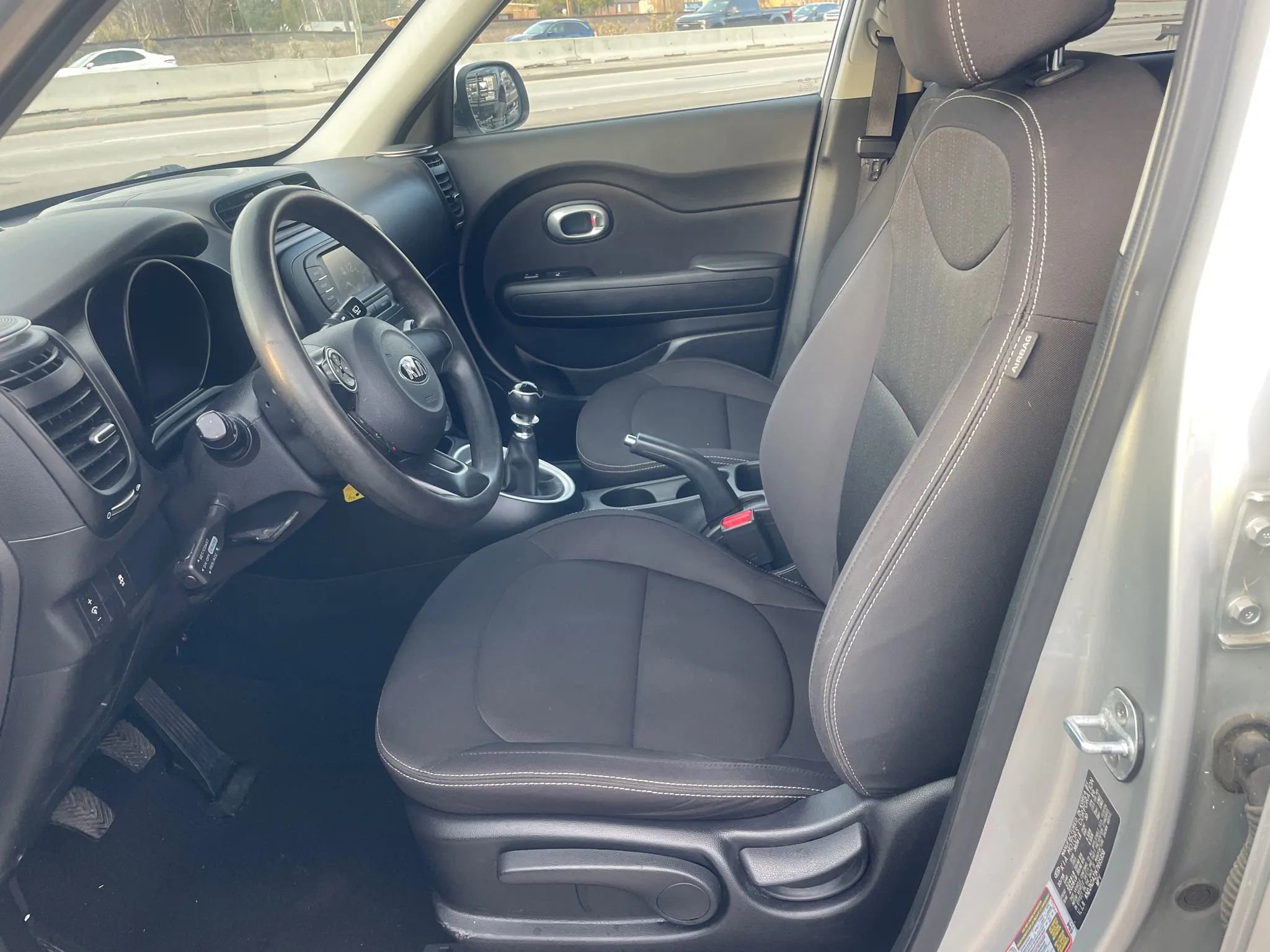 Used 2019 Kia Soul FWD image 18