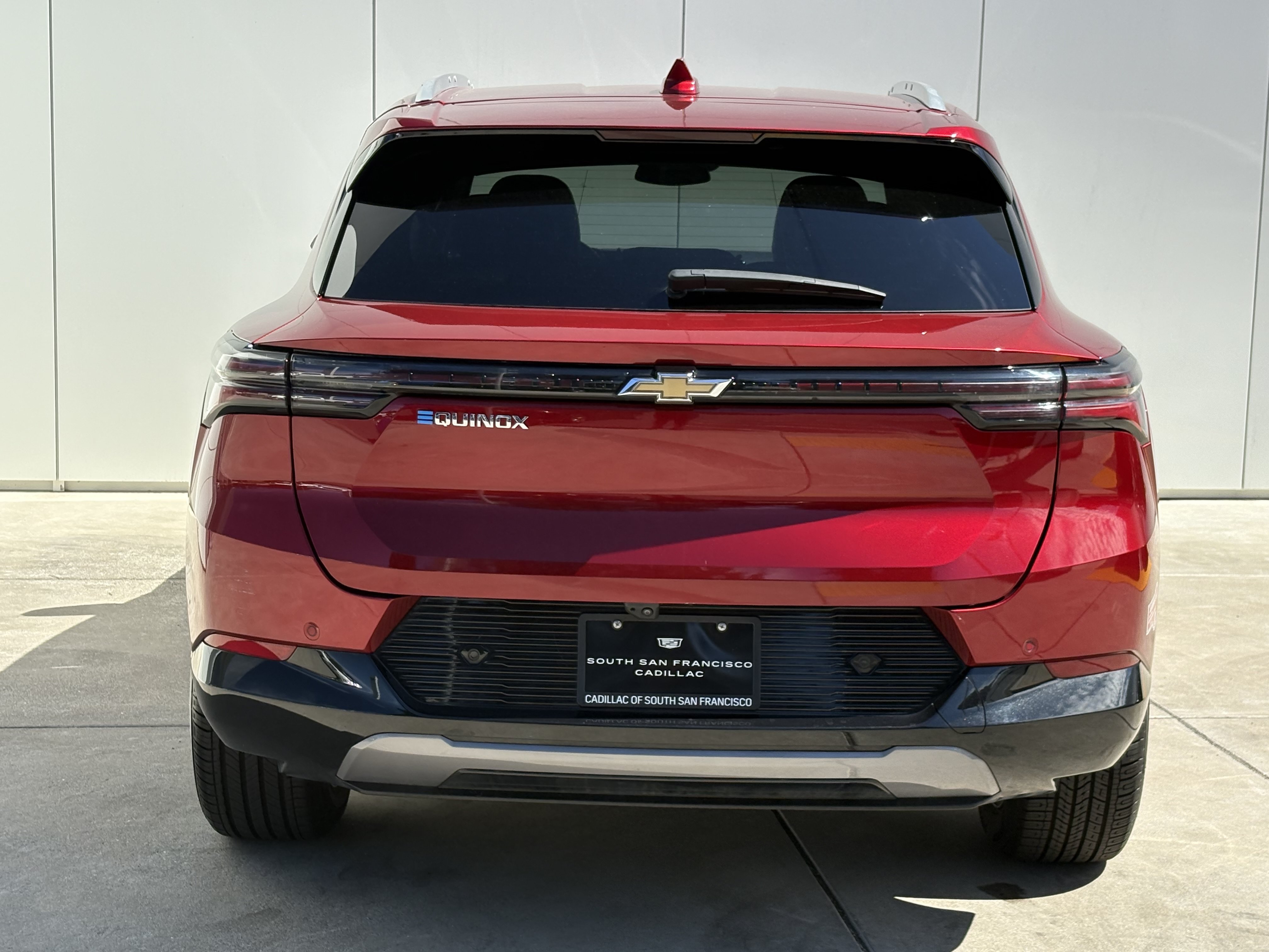 Used 2024 Chevrolet Equinox EV LT AWD/4WD image 8