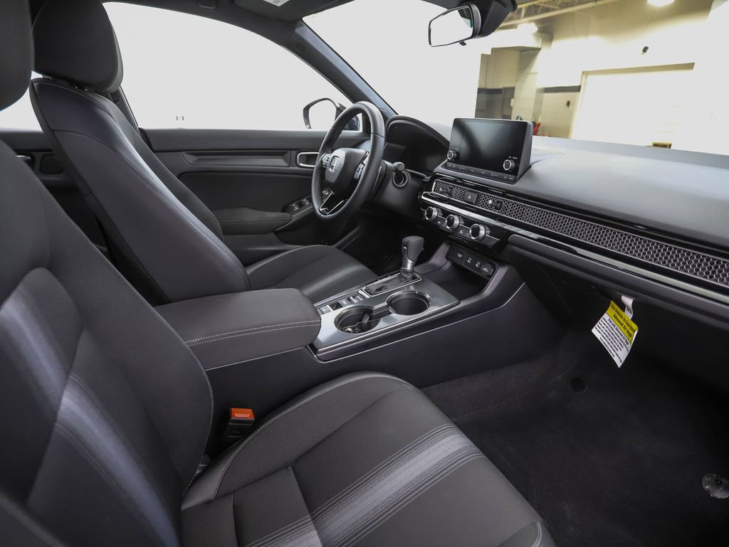 Used 2025 Honda Civic Sport image 27